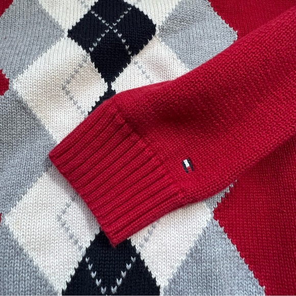 Tommy Hilfiger Boys size medium 10/12 argyle sweater Red and Black EUC - Picture 3 of 5